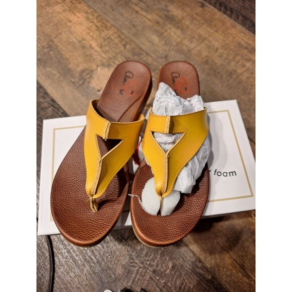 MIA‎ Amore Women's Patriciaa Flat Sandals Cognac 9M New - Picture 5 of 7